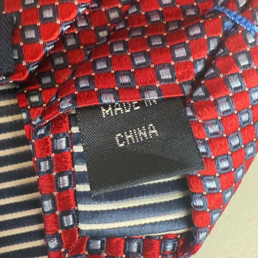 Nautica Men's Silk Tie Navy Blue Red Geometric Print